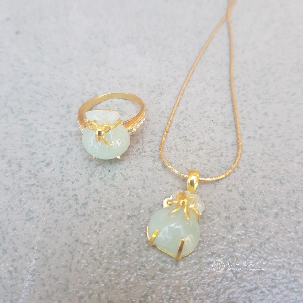 Túi tiền ngọc jade bọc bạc mạ vàng