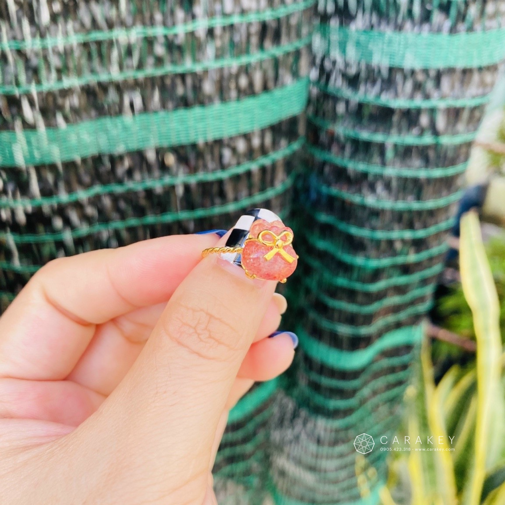 Nhẫn túi tiền đá thạch anh dâu tây hồng, nhẫn đá phong thủy, nhẫn đá quý non nước, nhẫn đá thạch anh, nhẫn túi tiền đá thạch anh, nhẫn tỳ hưu đá thạch anh, nhẫn hồ ly đá thạch anh, nhẫn vàng đá quý phong thủy, nhẫn đá quý phong thủy