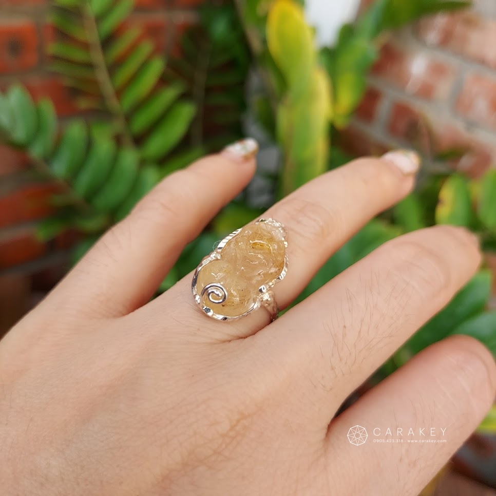 Tỳ hưu tóc vàng bọc bạc
