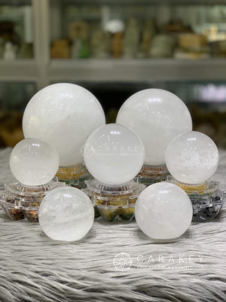 Quả cầu thạch anh trắng, quả cầu phong thuỷ, quả cầu đá phong thủy, quả cầu thạch anh, quả cầu đá thạch anh, quả cầu phong thủy đá tự nhiên, quả cầu đá tự nhiên, quả cầu thach anh phong thủy, ý nghĩa quả cầu phong thủy, quả cầu phong thủy đá thạch anh, quả cầu phong thủy theo mệnh, ý nghĩa của quả cầu phong thủy, quả cầu phong thủy thạch anh, tác dụng của quả cầu phong thủy, quả cầu phong thủy theo tuổi, quả cầu phong thủy đá mắt mèo