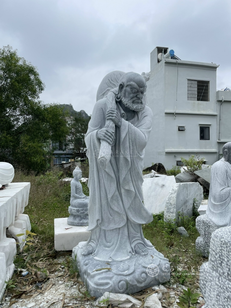 Tượng đạt ma sư tổ đá non nước