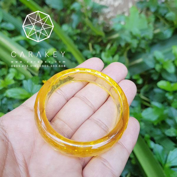 Kiềng pha lê cho em bé