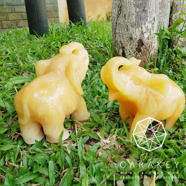 Cặp voi đá cẩm thạch vàng, linh vật phong thủy, linh vật đá phong thủy, linh vật phong thủy hợp tuổi, tỳ hưu để bàn làm việc, linh vật may mắn, linh vật phong thủy bằng đá, tỳ hưu chiêu tài lộc, cách đặt linh vật phong thủy, tỳ hưu đá phong thủy, linh vật tỳ hưu bằng đá, tượng linh vật 12 con giáp, tượng đá linh vật cóc thiềm thừ