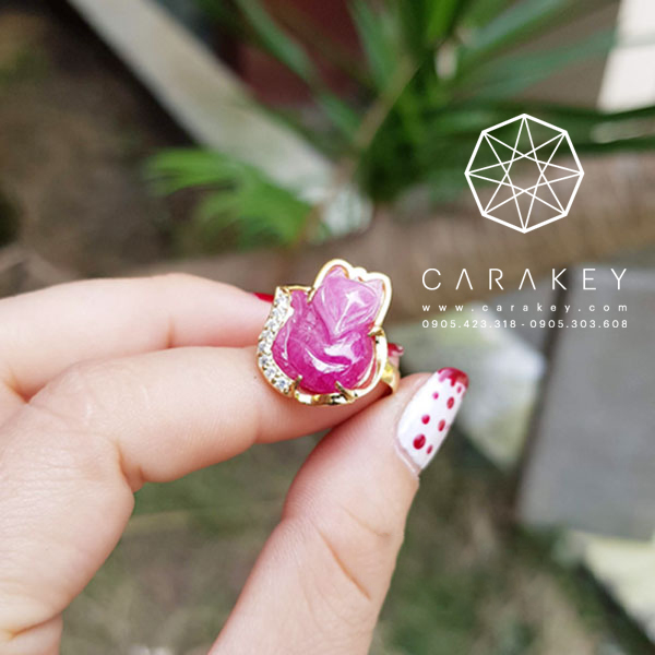 Nhẫn vàng hồ ly đá ruby