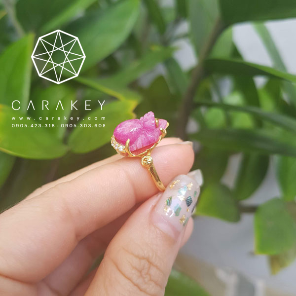 Nhẫn nhện ruby vàng 18k